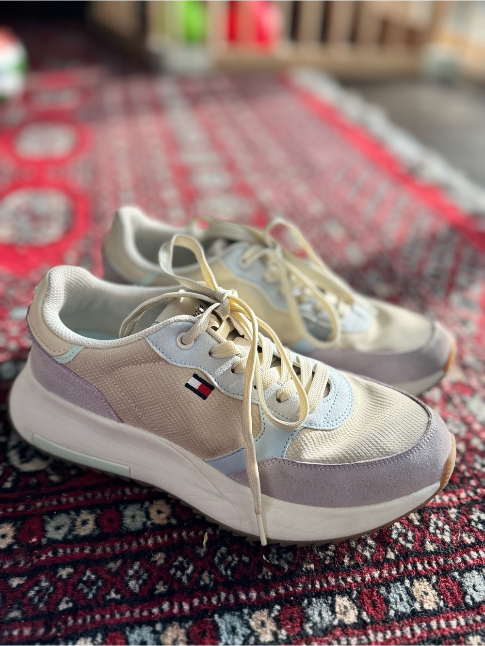 Tommy Hilfiger Women's Cream & Lavender Lace-Up Sneakers